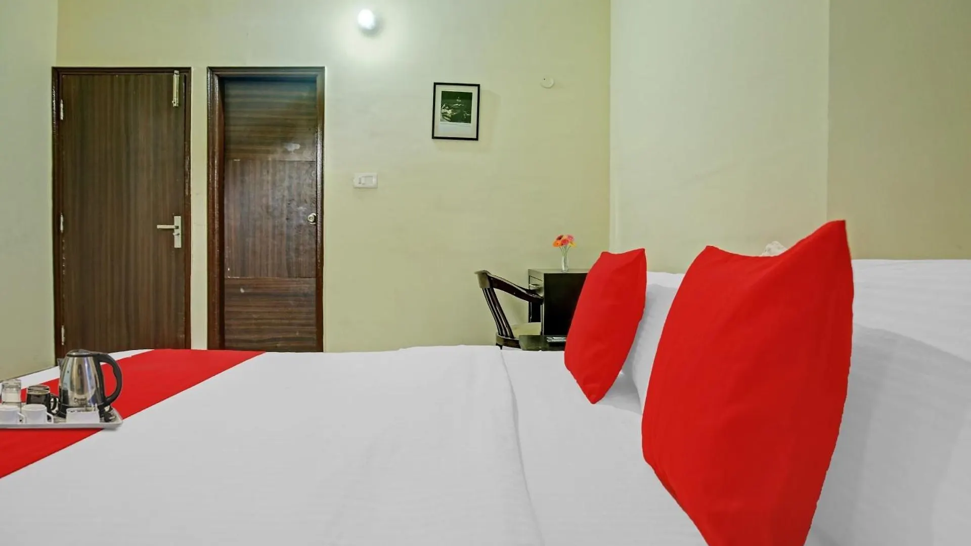 Hotel O Tableau Homestay Kandāghāt 3*,  India